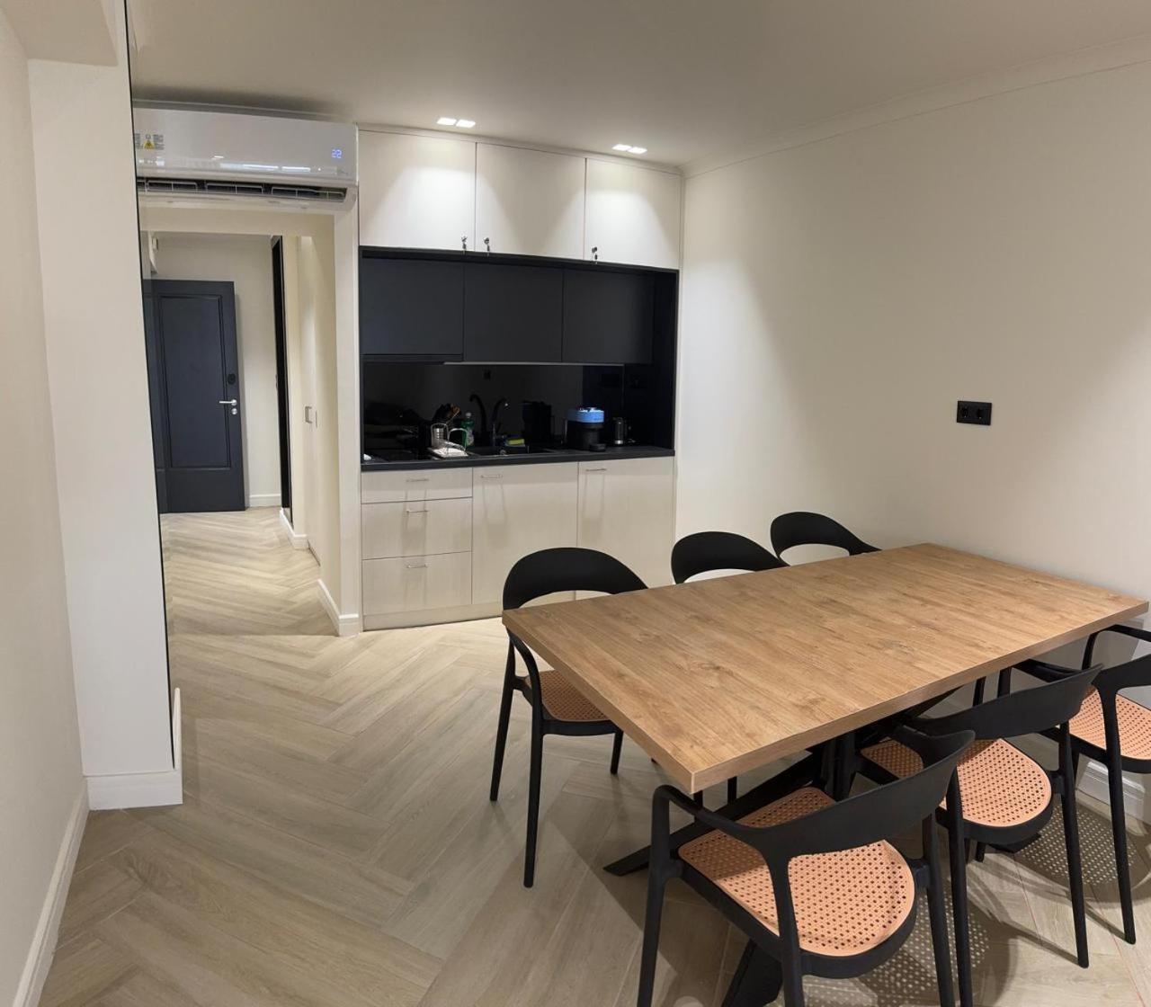 Aparthotel Triple A - Near Ermou Shopping Street - Family Hospitality - Free Parking! Ateny Zewnętrze zdjęcie